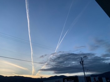 空に道路が！